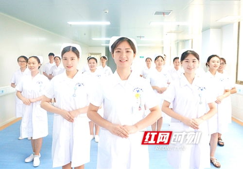 以護(hù)理禮儀提升服務(wù)質(zhì)量——永州市中心醫(yī)院舉辦護(hù)士禮儀培訓(xùn)